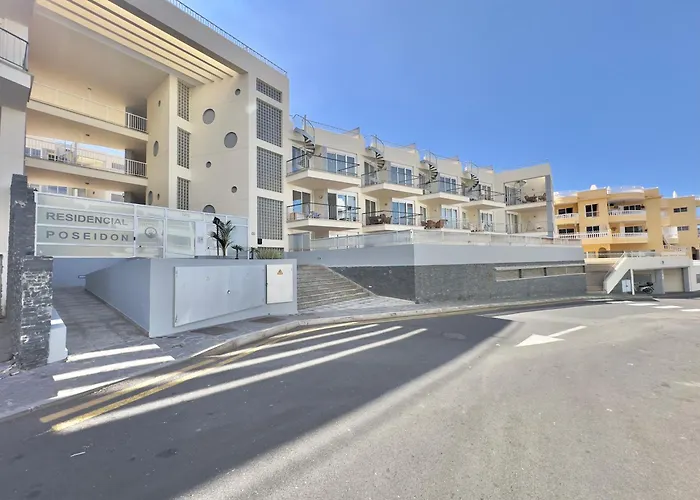 Perla De Poseidon * Puerto de Santiago (Tenerife)